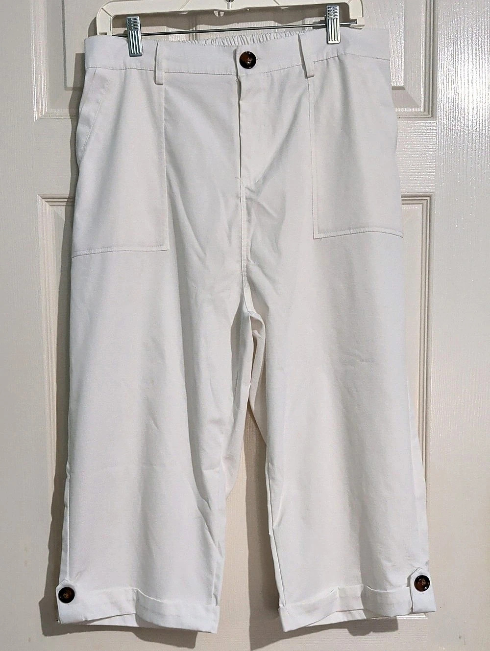 White Cropped Pants Like New